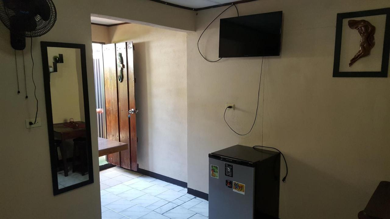Red Frog Hotel La Fortuna Exterior photo