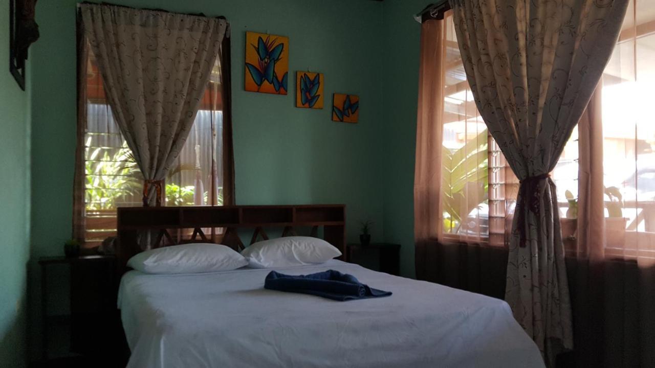 Red Frog Hotel La Fortuna Exterior photo