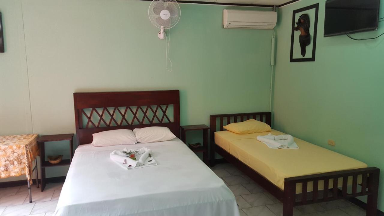 Red Frog Hotel La Fortuna Exterior photo