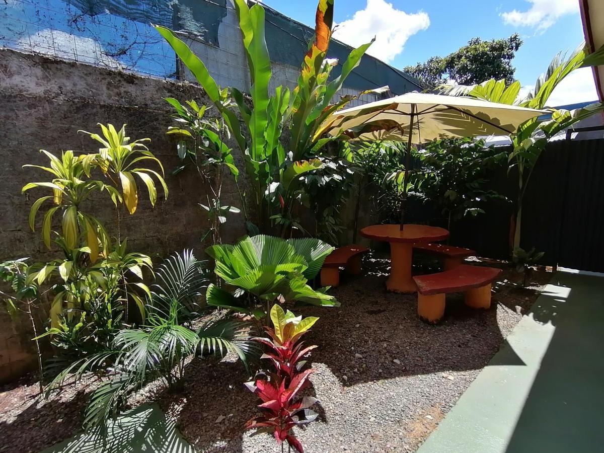Red Frog Hotel La Fortuna Exterior photo